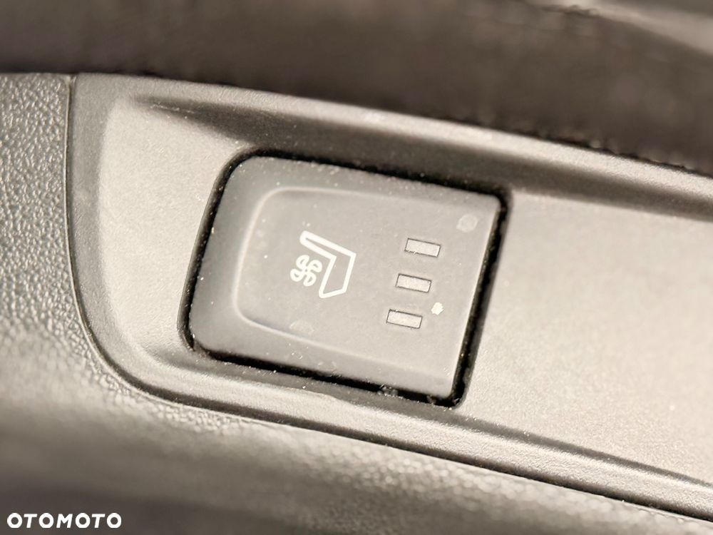 Opel Cascada 2.0 CDTI Cosmo S&S - 22