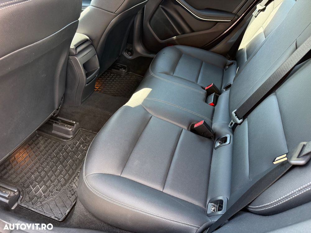 Mercedes-Benz CLA 180 - 5