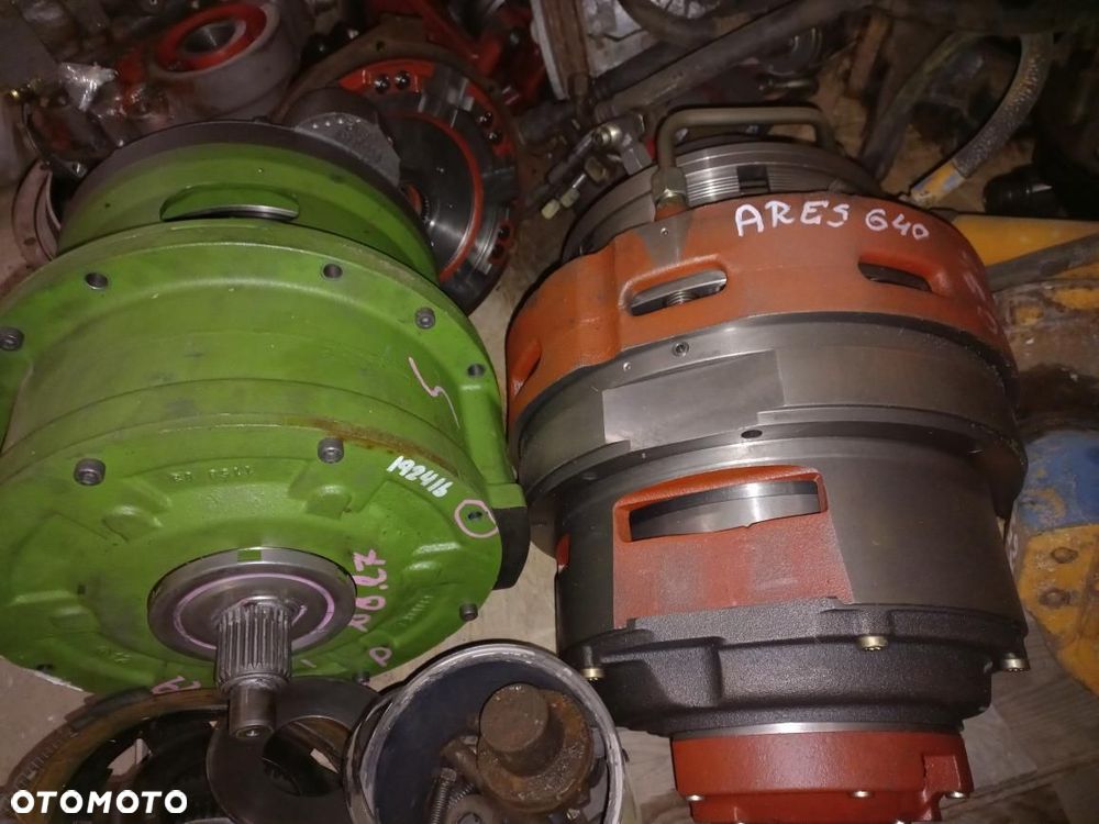 Kosz DYNA 6 claas AXION obudowa,wałek 3797016H93 agco arion,hexashift,dynashift,power control .skrzynia,MASSEY FERGUSON6485,6480,7670 - 6