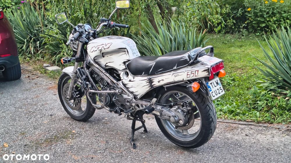 Honda NTV - 22