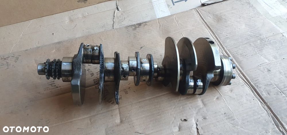 Wał korbowy silnika Mercedes ML W163 Lift 4.0 CDI A62800 - 4