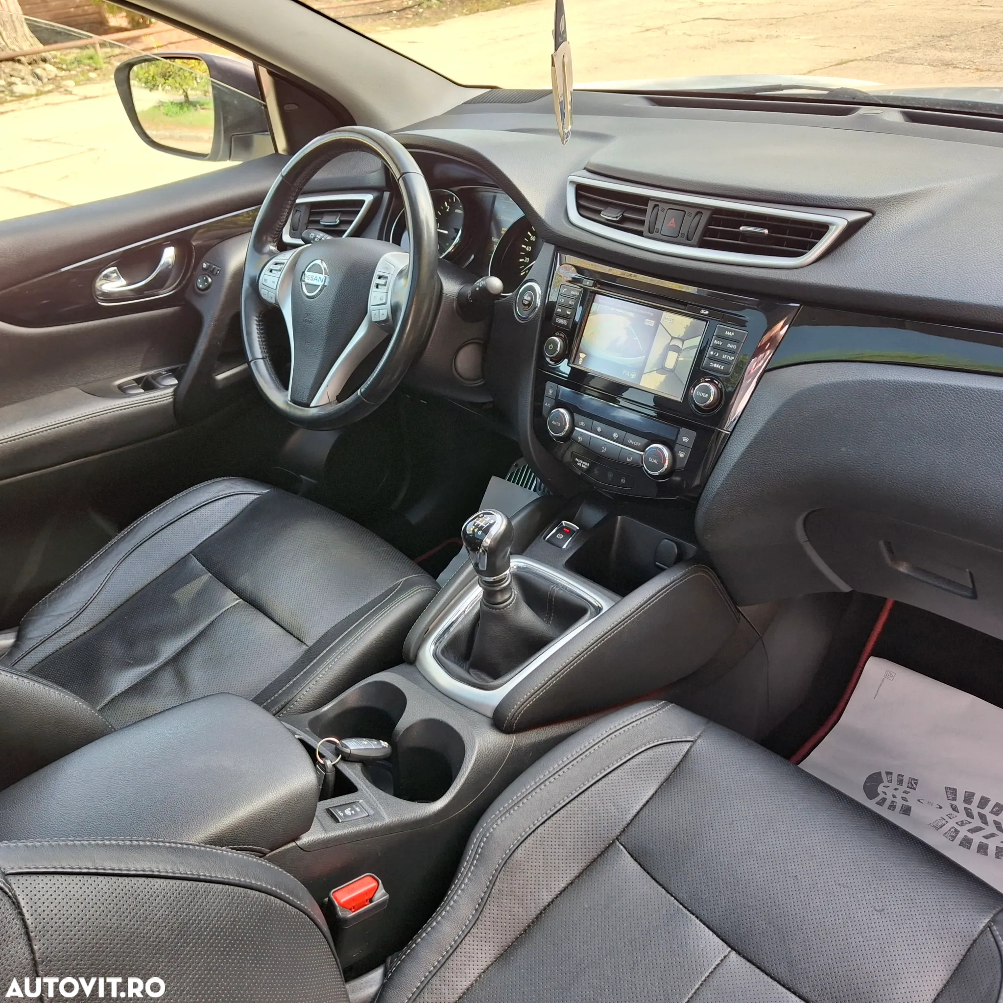 Nissan Qashqai 1.6 DCI 4 x 4 DPF tekna - 5