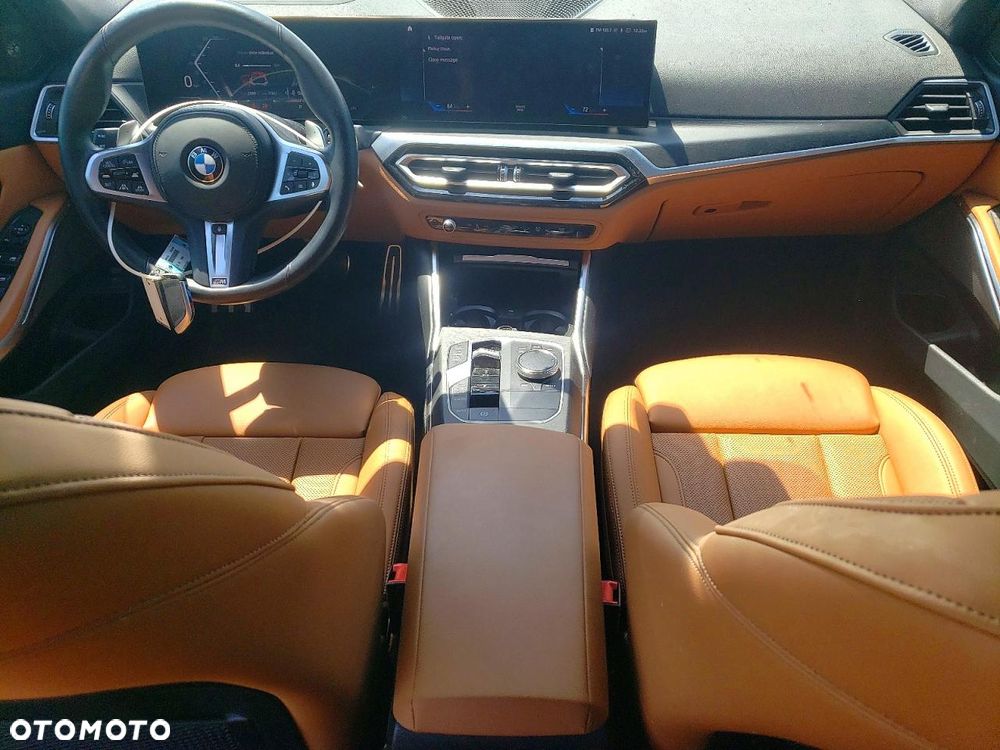 BMW Seria 3 330i xDrive M Sport - 9
