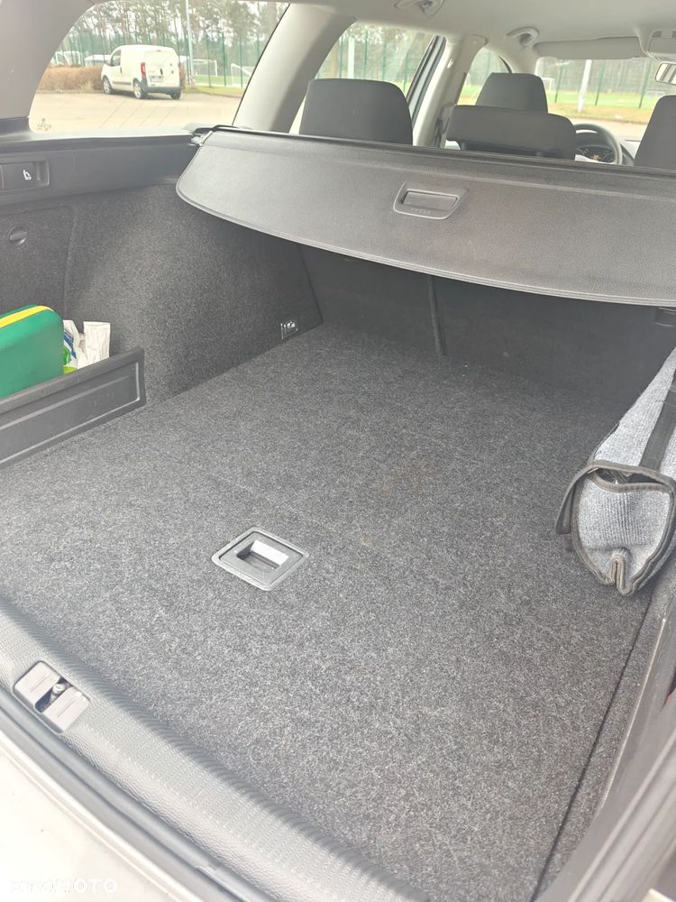 Volkswagen Passat 1.6 TDI BlueMotion Technology Trendline - 18