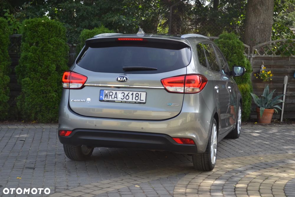 Kia Carens 1.7 CRDi Business Line 7os 7DCT - 13