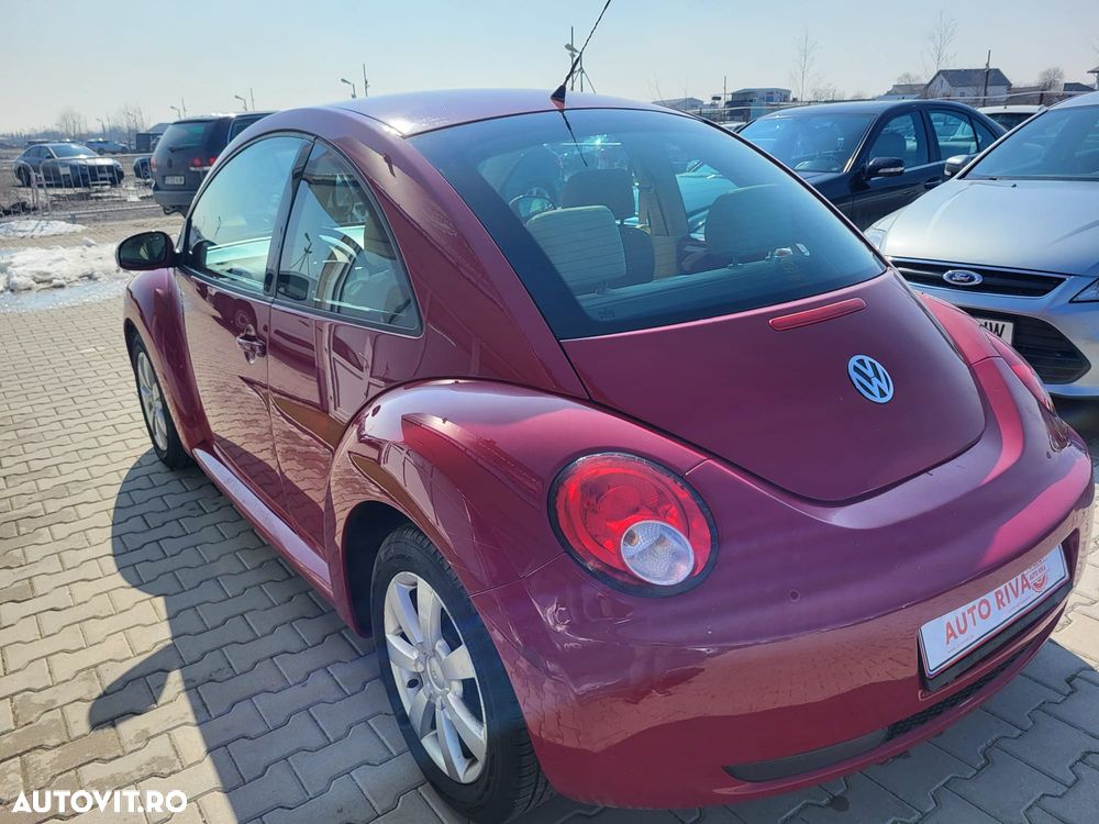 Volkswagen New Beetle - 6