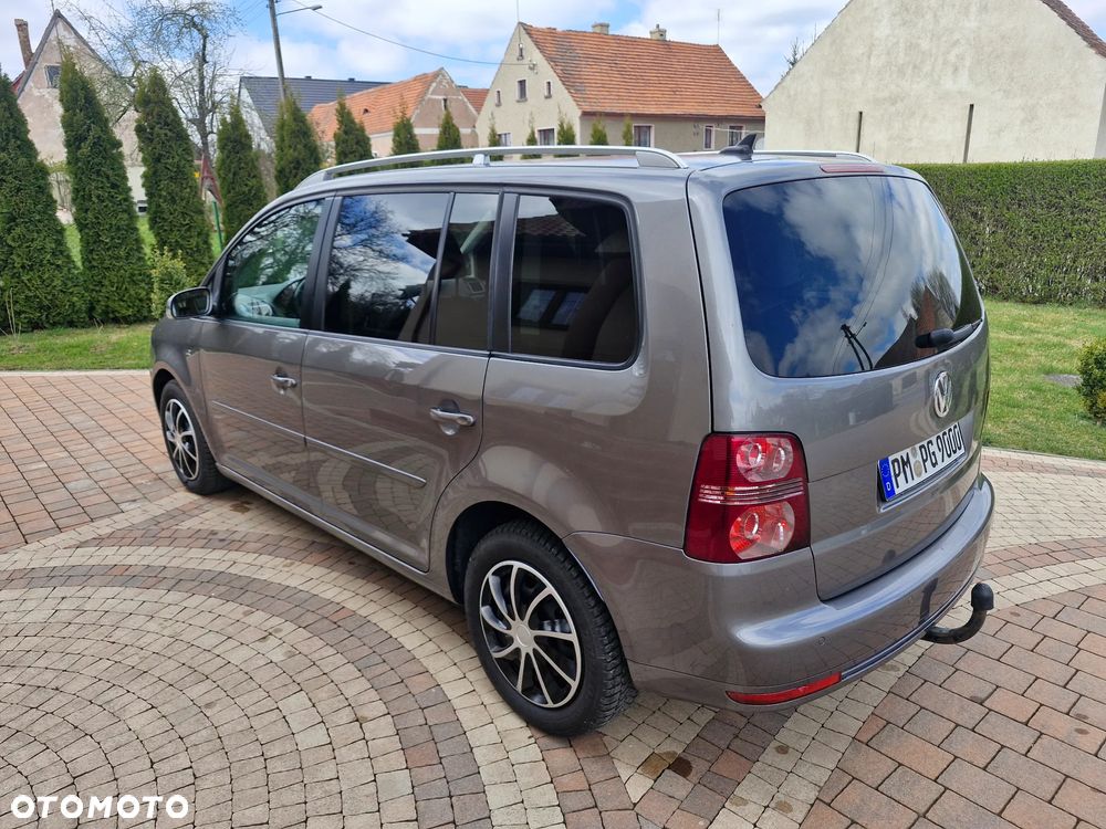 Volkswagen Touran 2.0 TDI DPF DSG R-Line Edition - 4