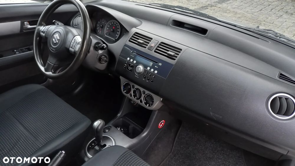 Suzuki Swift - 8