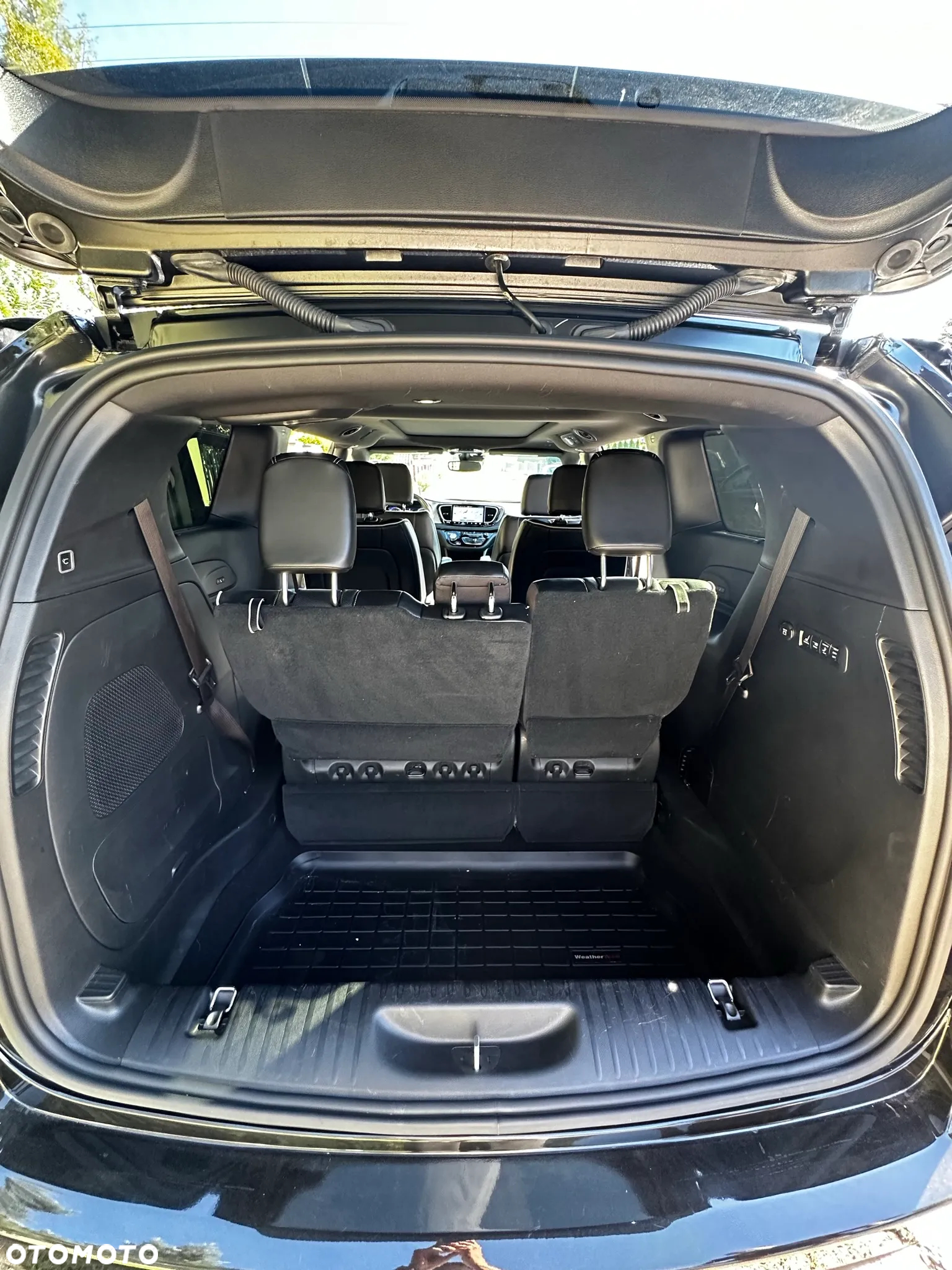 Chrysler Pacifica - 9