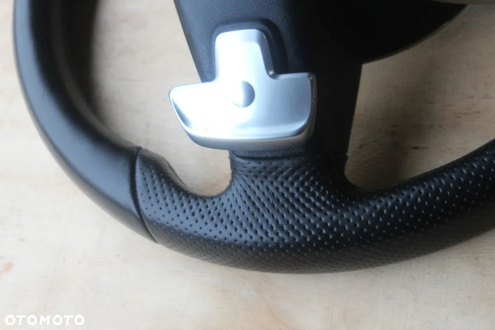 KIEROWNICA MULTIFUNKCJA SKÓRA ŁOPATKI MERCEDES W213 A0004606203 2018 - 20