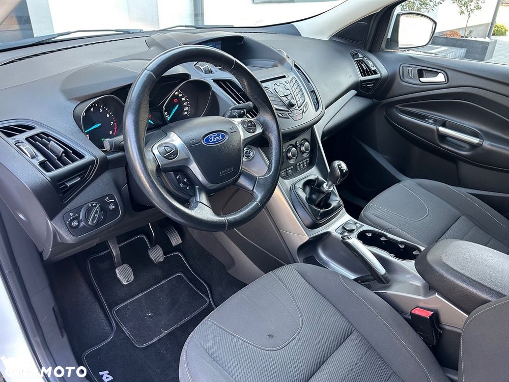 Ford Kuga - 5