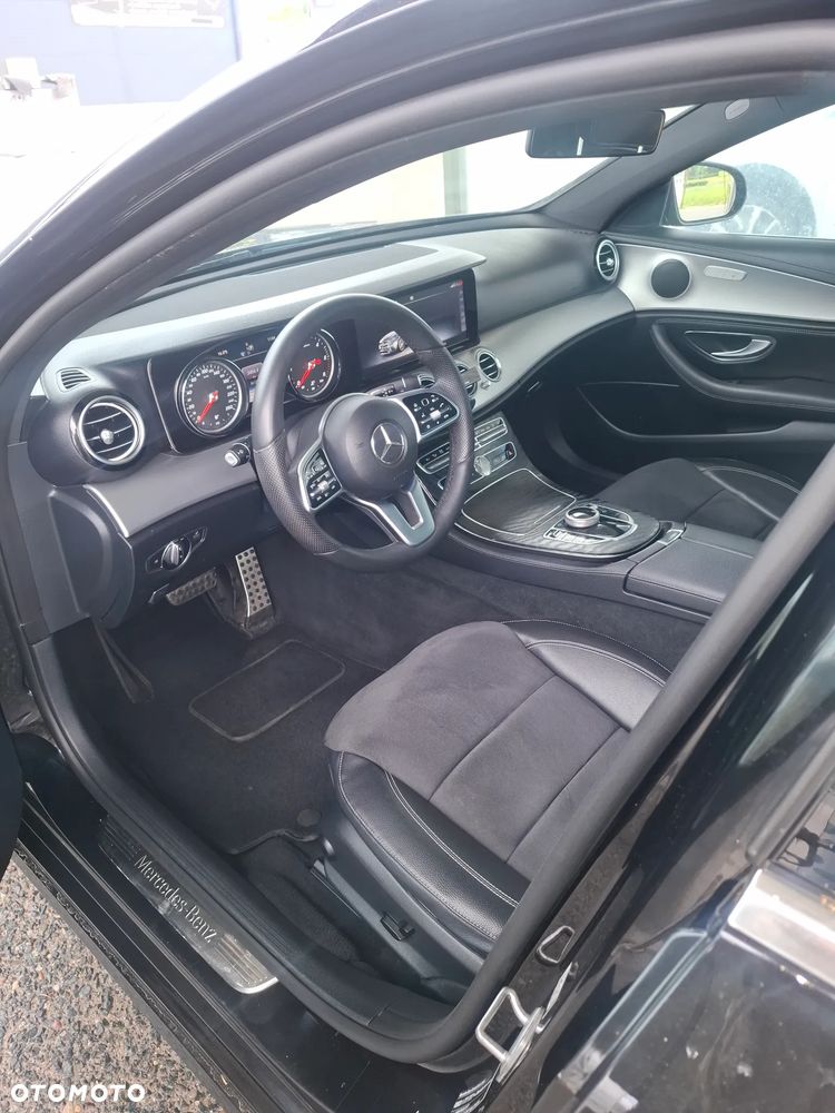 Mercedes-Benz Klasa E 200 d 9G-TRONIC - 13