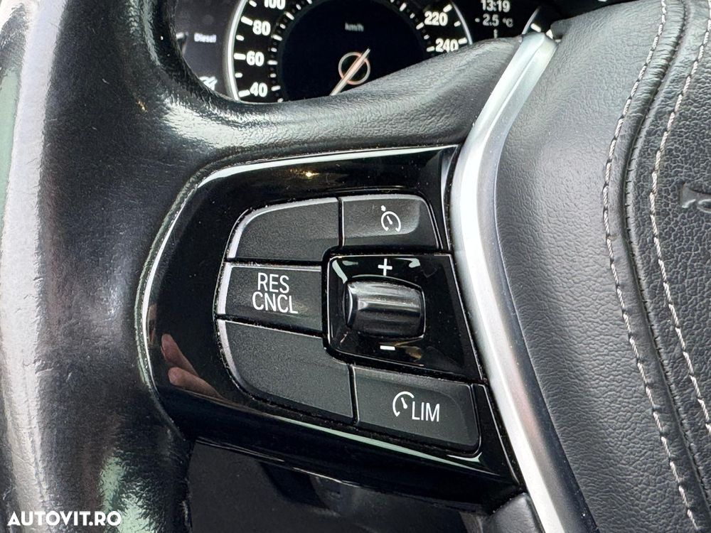 BMW Seria 5 520d AT - 21