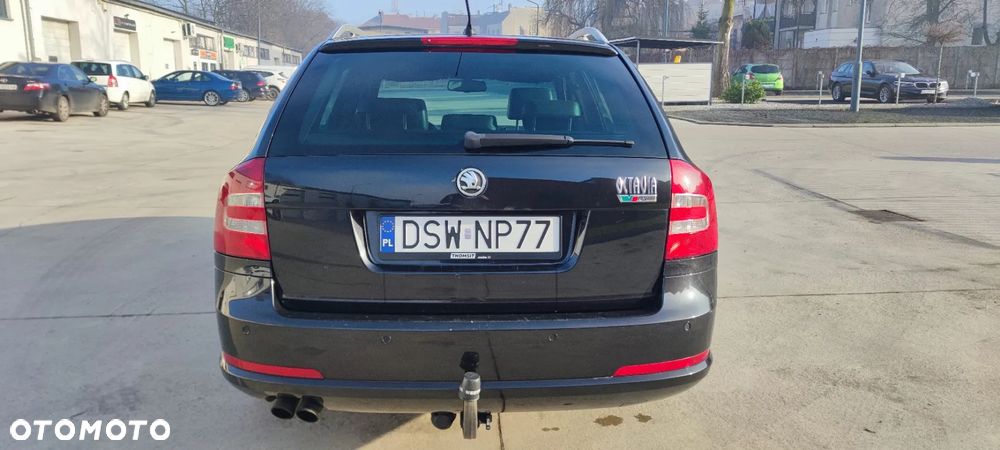 Skoda Octavia 2.0 TDI DPF RS - 6