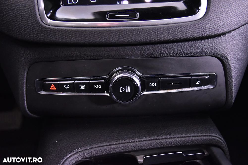 Volvo XC 90 - 19