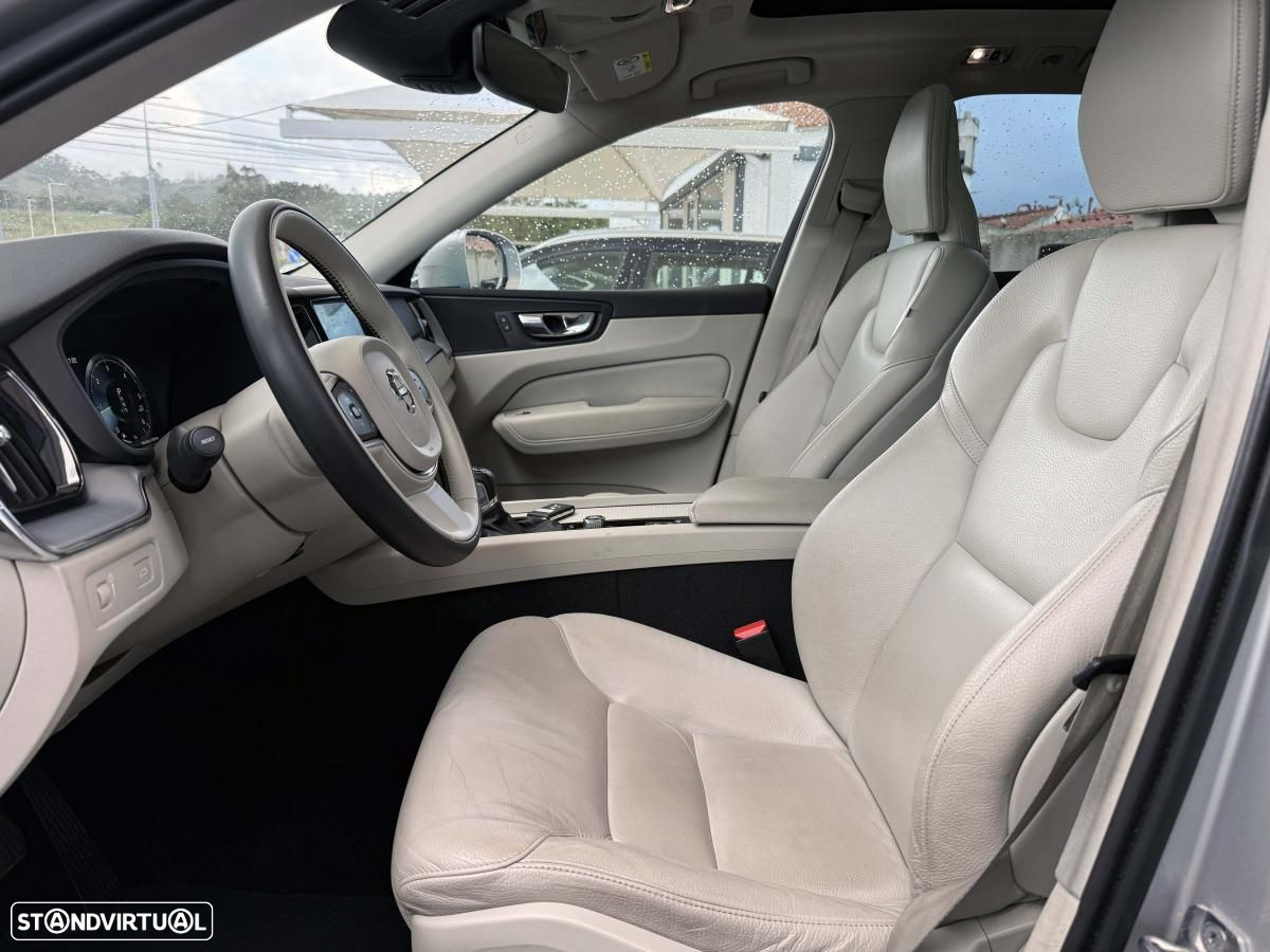Volvo XC 60 2.0 D4 Momentum Plus Geartronic - 16