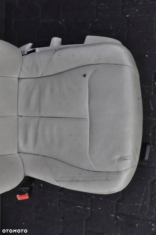 BMW 1 F20 PRZEKŁADKA WNĘTRZA FOTELE BIAŁA SKÓRA KANAPA - 2