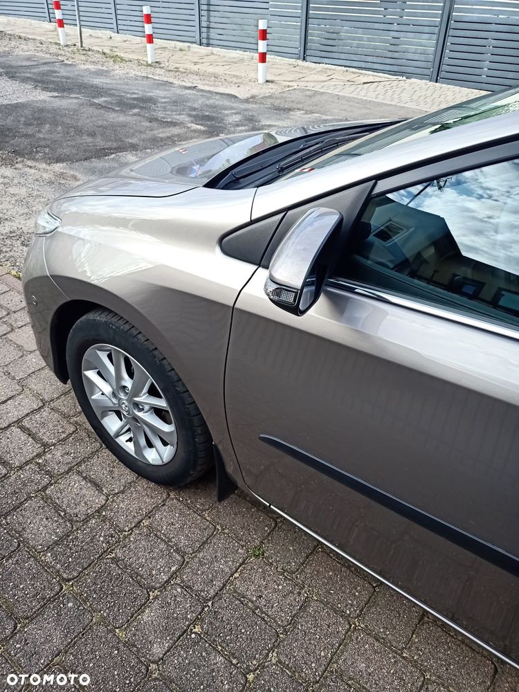 Toyota Auris 1.33 Dual-VVT-i START Edition - 37