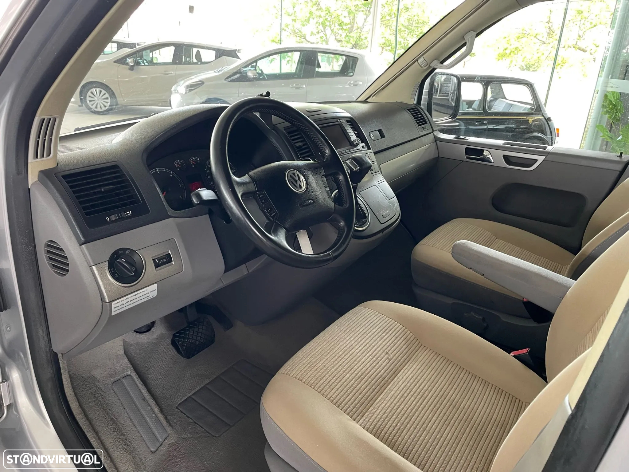 VW California T5 2.5 TDI Cx. Automática - Autocaravana - 5