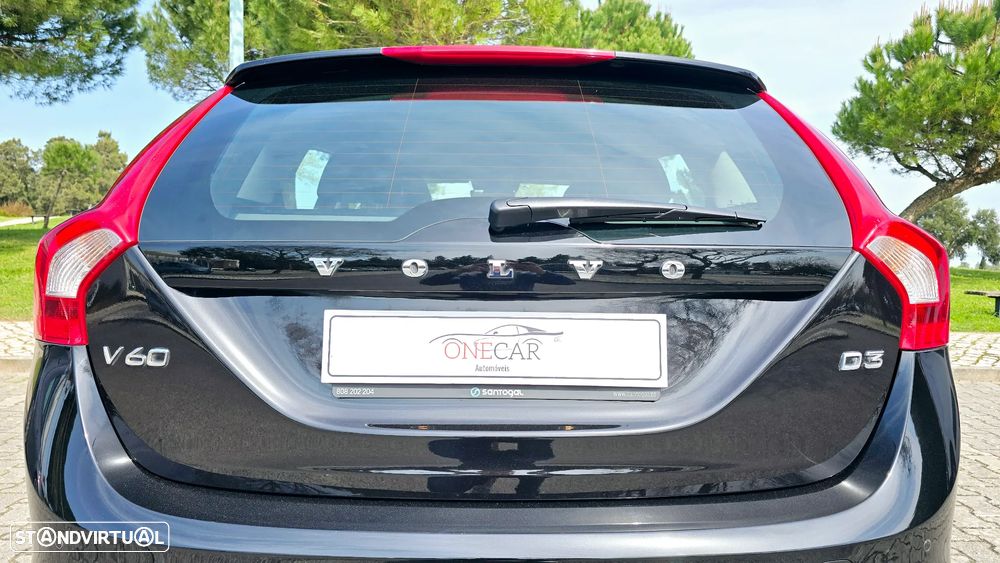 Volvo V60 2.0 D3 Summum - 27