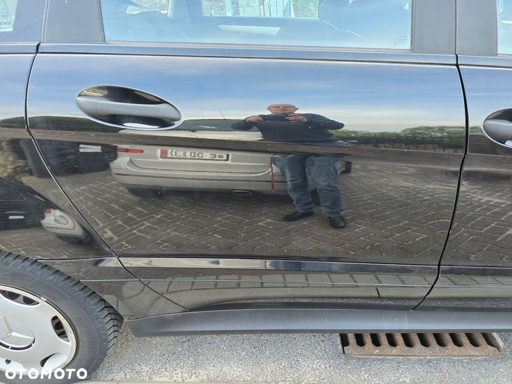 MERCEDES W245 PRAWE TYLNE DRZWI KOLOR 696 W ORYGINALE DO MONTAŻU IGŁA - 2