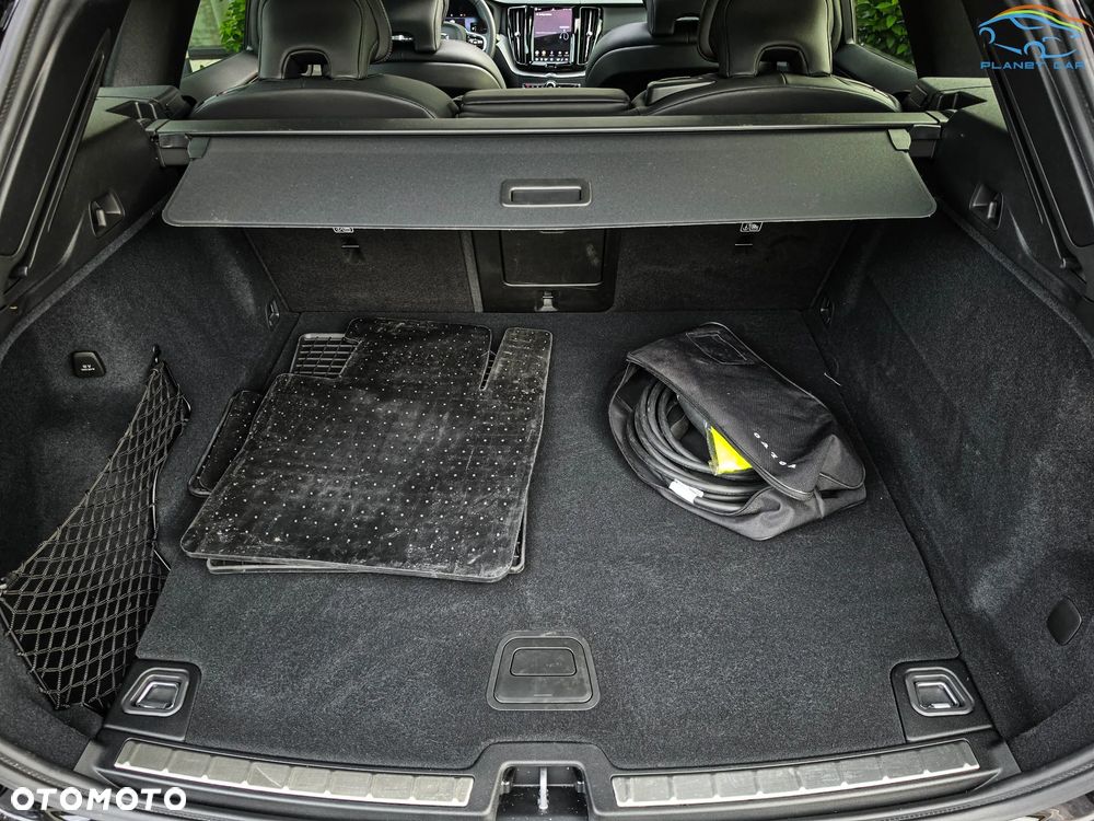 Volvo XC 60 T6 Plug-In Hybrid AWD Inscription - 13