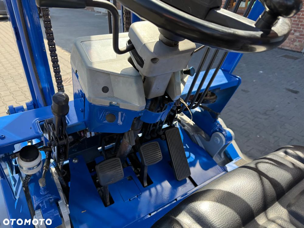 Komatsu FD30T-11E - 22