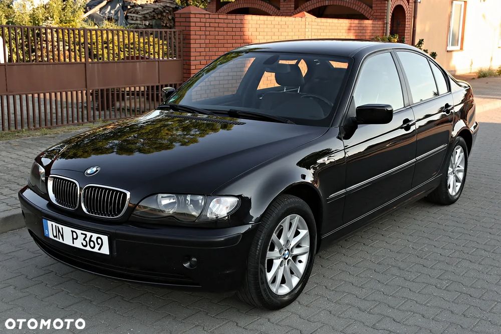 BMW Seria 3 318i - 3