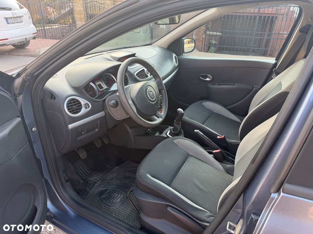 Renault Clio 1.2 16V All Inclusive - 8