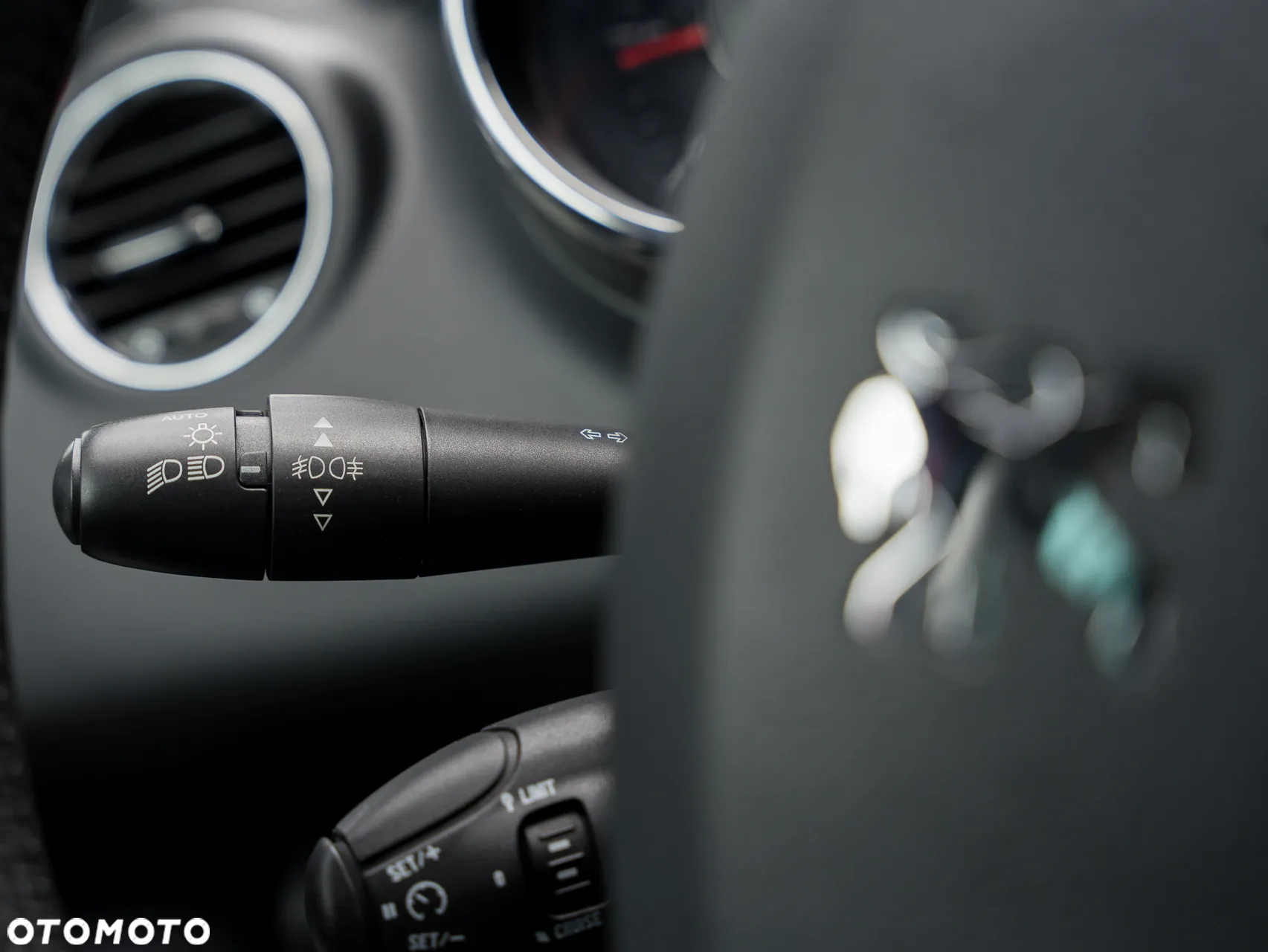 Peugeot 3008 HDi 150 Active - 34