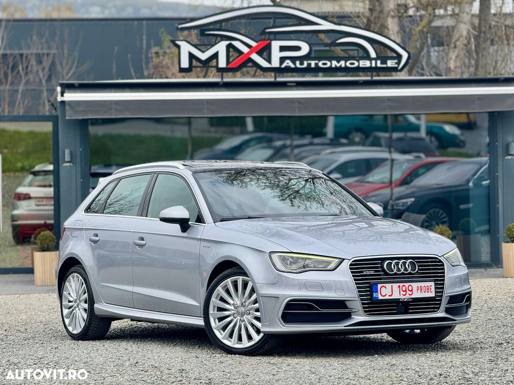 Audi A3 1.4 TFSI ack S line Sportpaket - 2