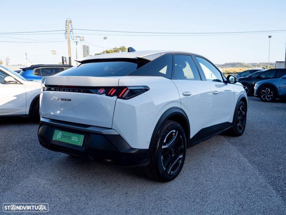 Peugeot E-3008 73 kWh Allure - 16