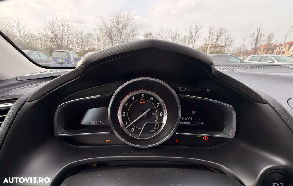 Mazda 3 G165 Revolution - 12