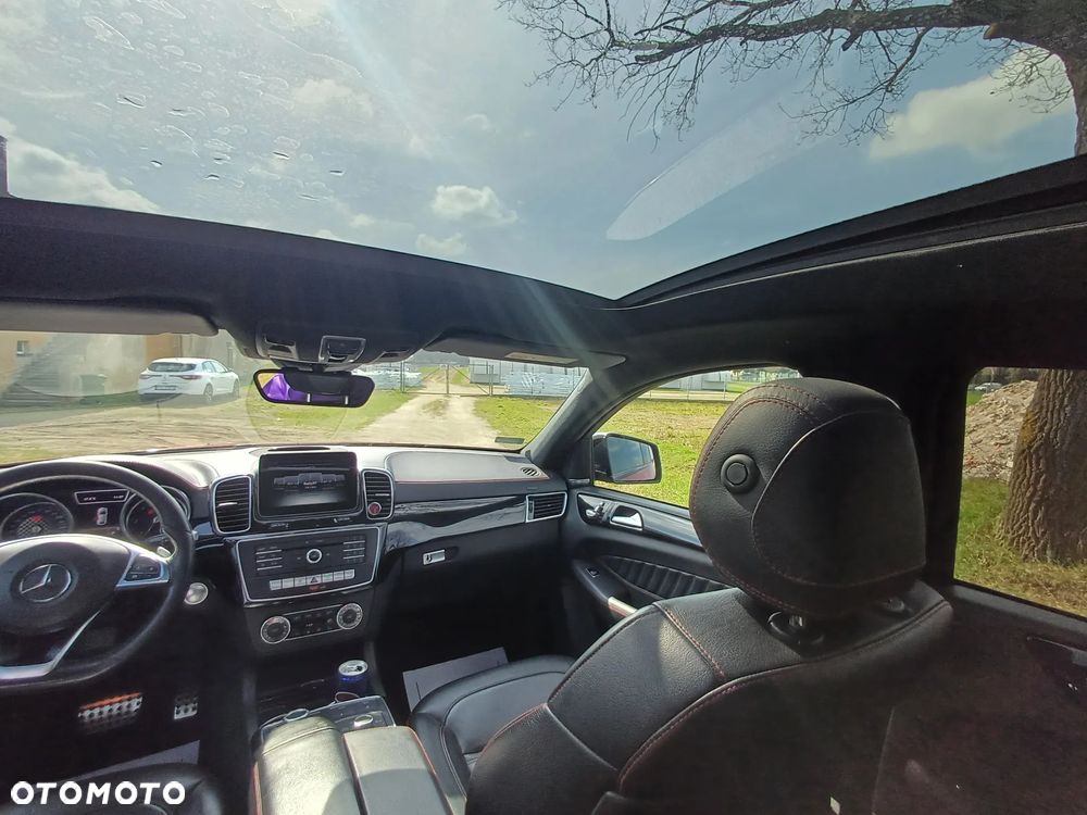 Mercedes-Benz GLE - 23