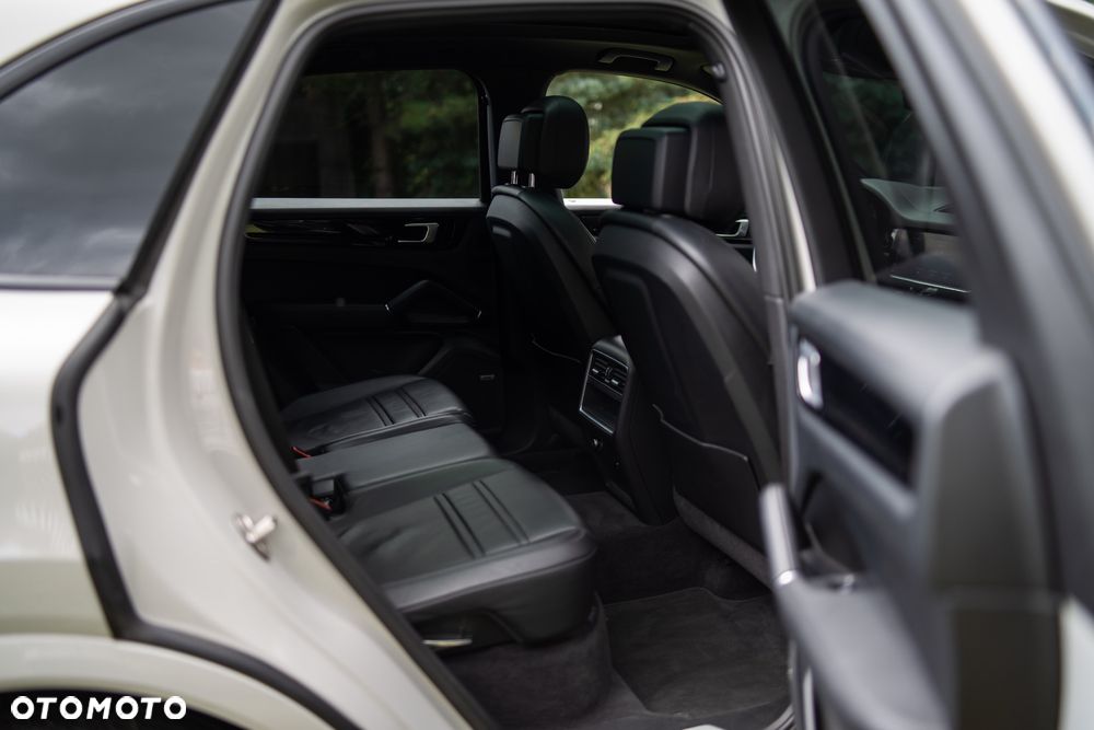 Porsche Cayenne Tiptronic S - 4