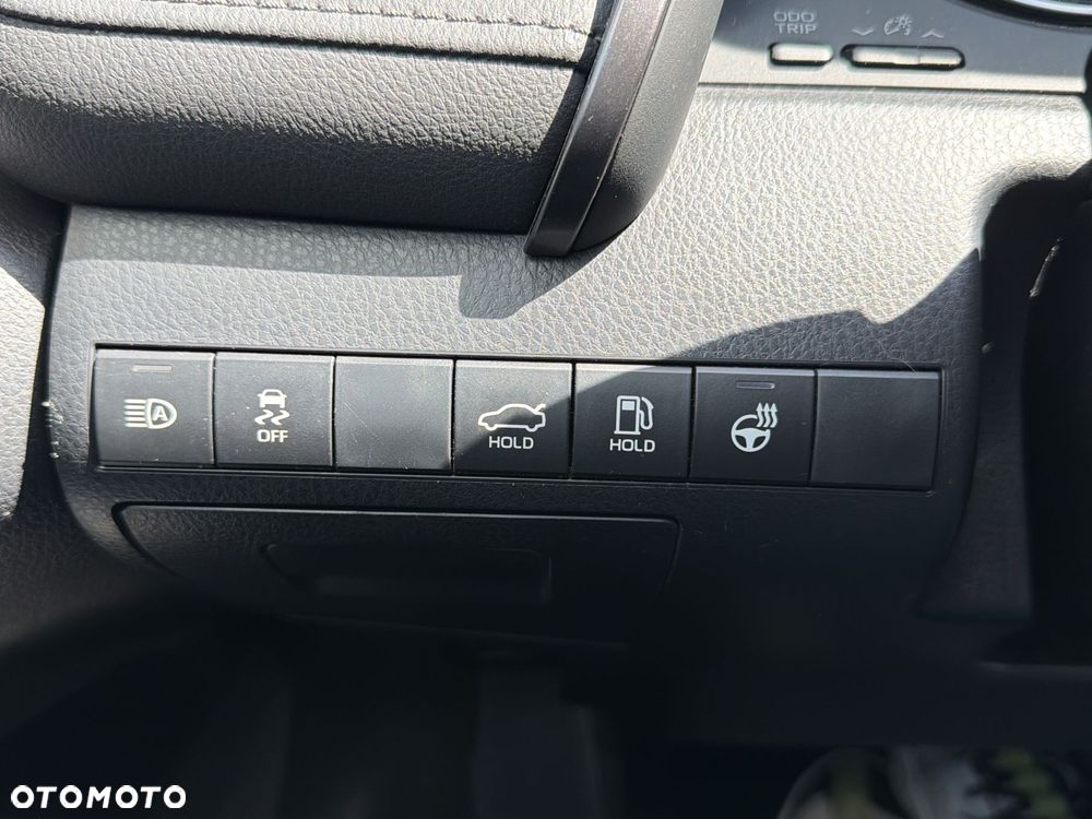Toyota Camry 2.5 Hybrid Executive CVT - 16