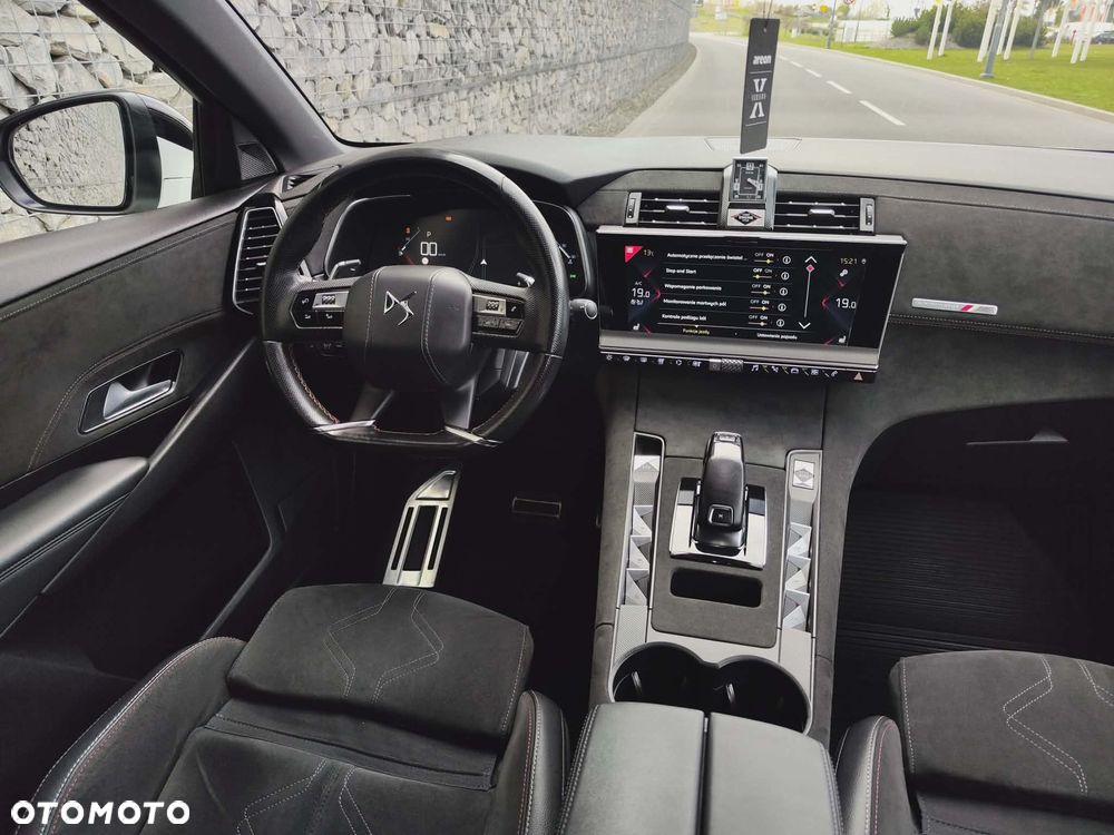 DS Automobiles DS 7 Crossback 2.0 BlueHDi Performance Line + - 6
