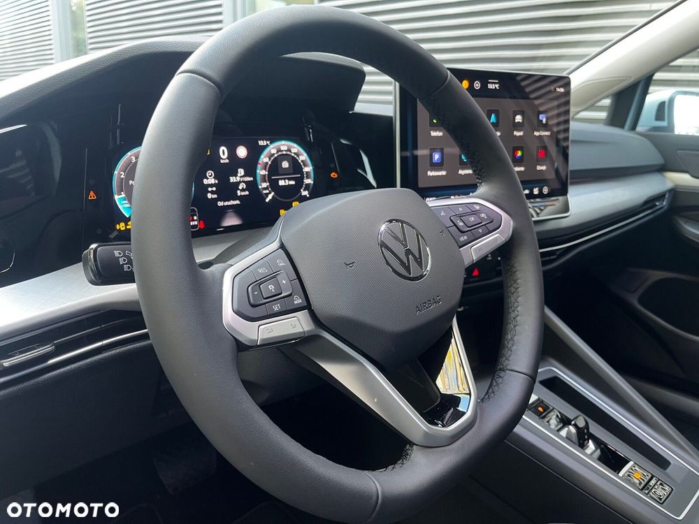 Volkswagen Golf - 9