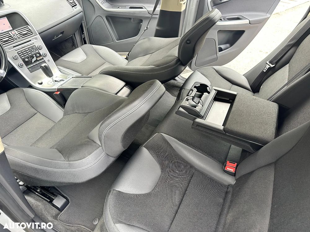 Volvo XC 60 D3 Aut. Momentum - 16