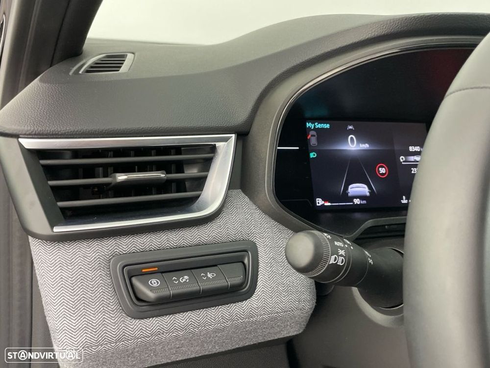 Renault Clio 1.0 TCe Techno - 18