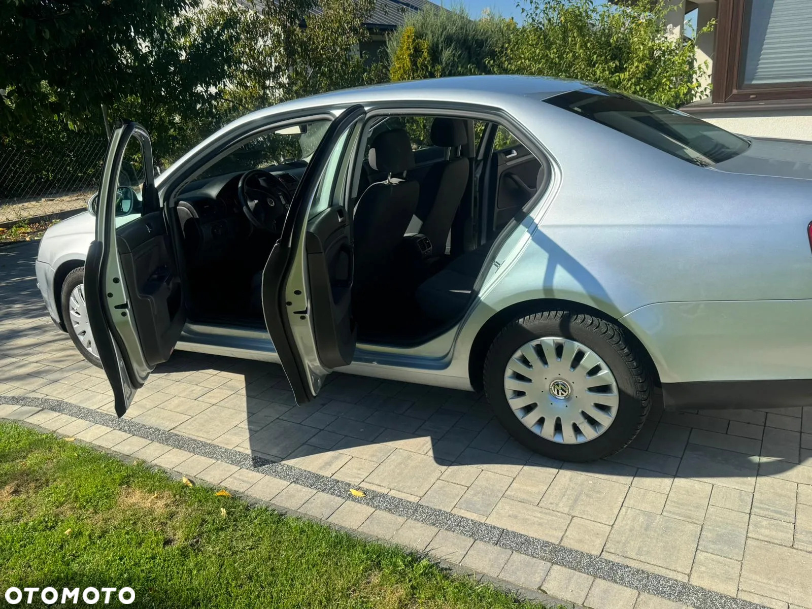 Volkswagen Jetta - 13