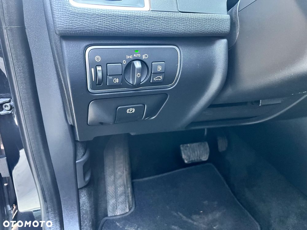 Volvo XC 60 D3 Geartronic Summum - 21