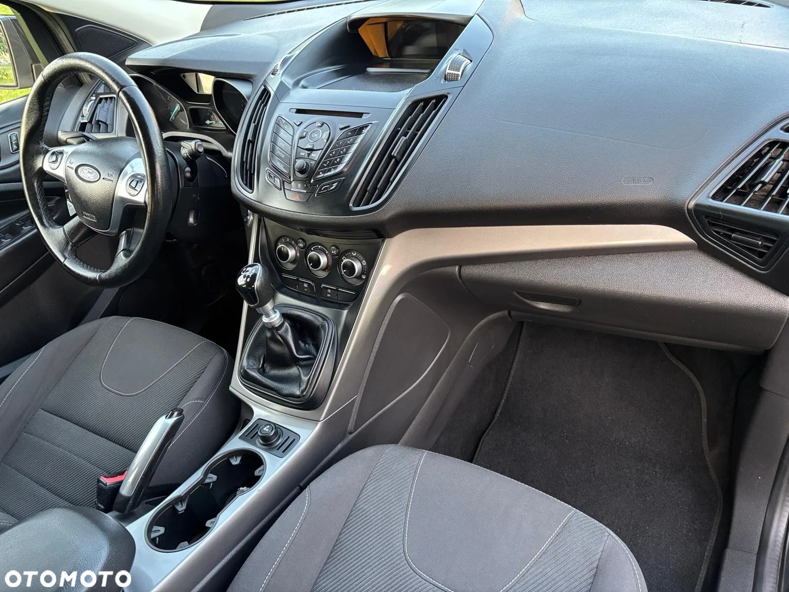 Ford Kuga 1.6 EcoBoost 2x4 SYNC - 16