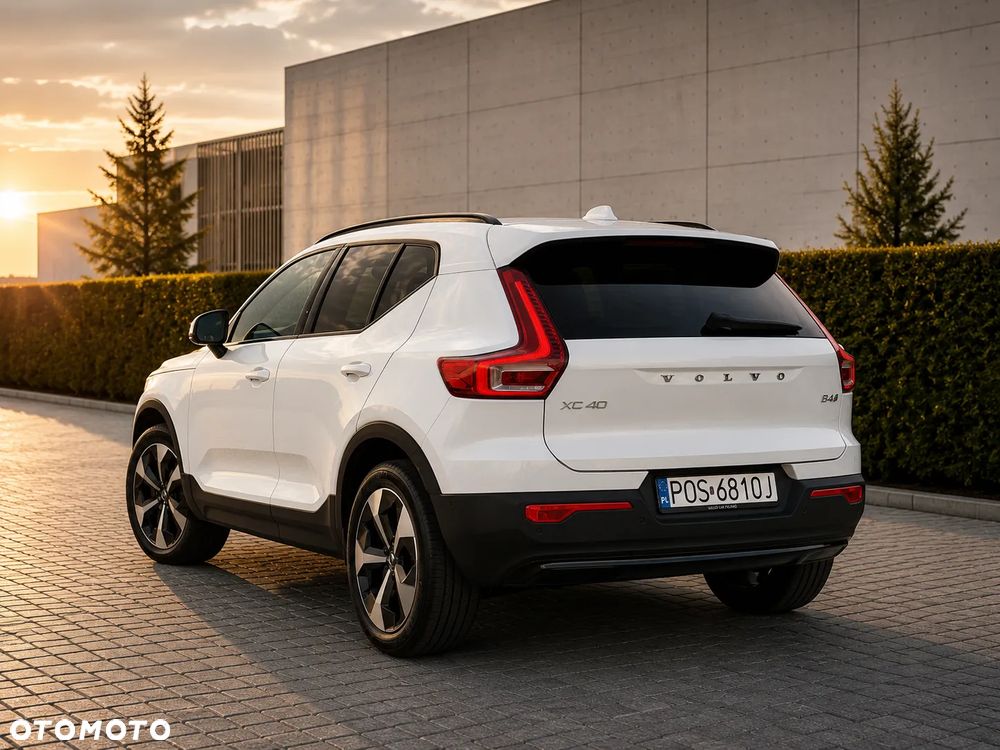 Volvo XC 40 B5 B AWD Ultimate Dark - 9
