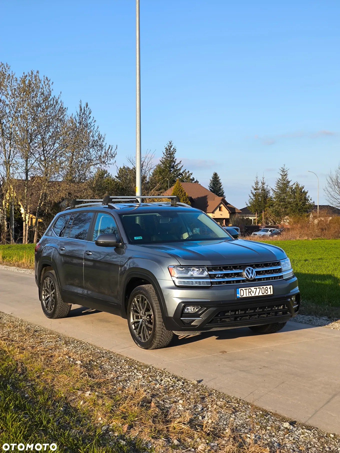 Volkswagen Atlas - 2