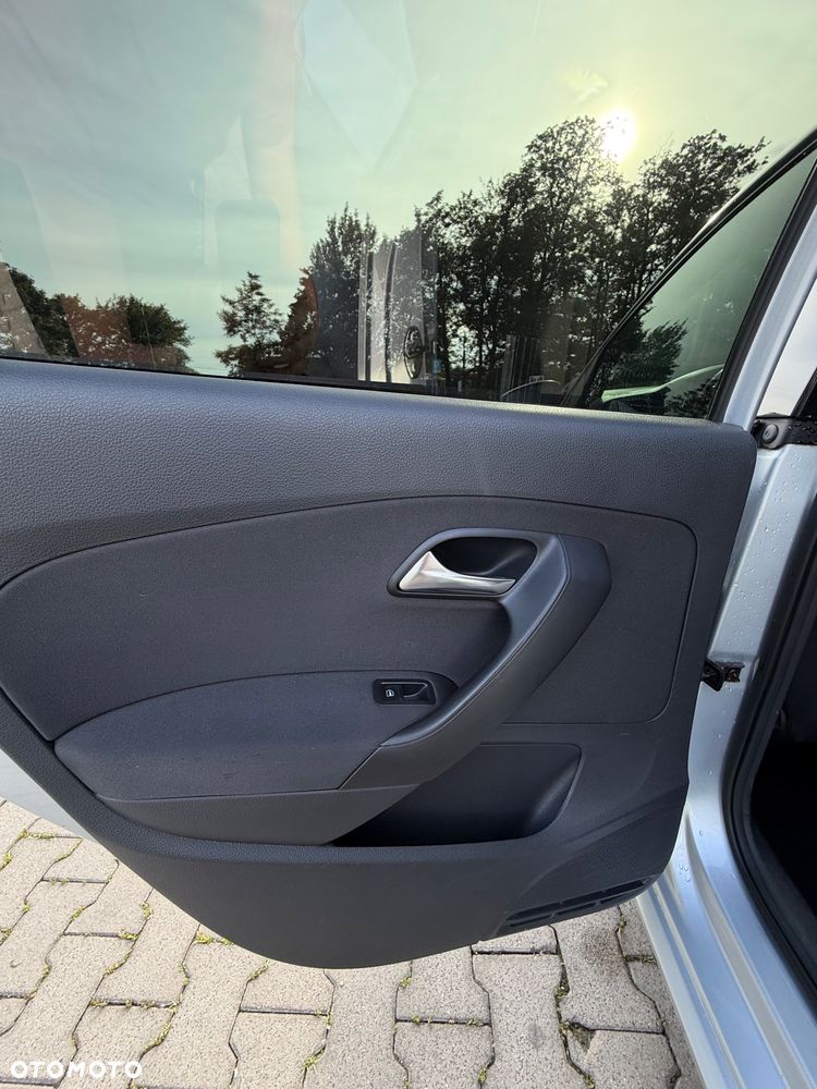 Volkswagen Polo - 16