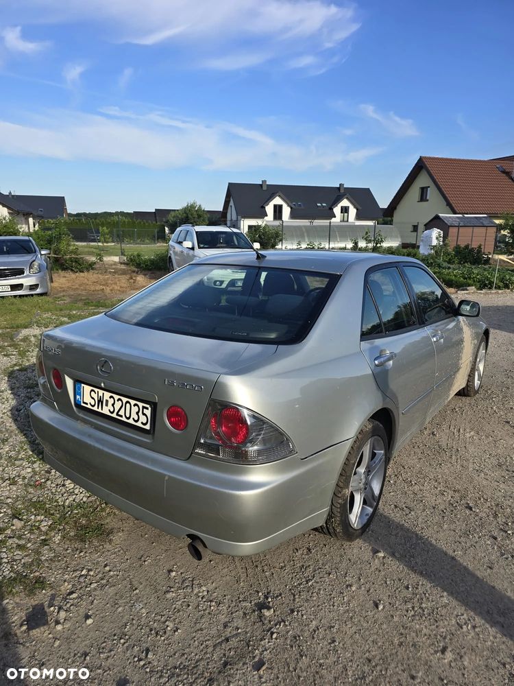 Lexus IS 200 Limited - 1