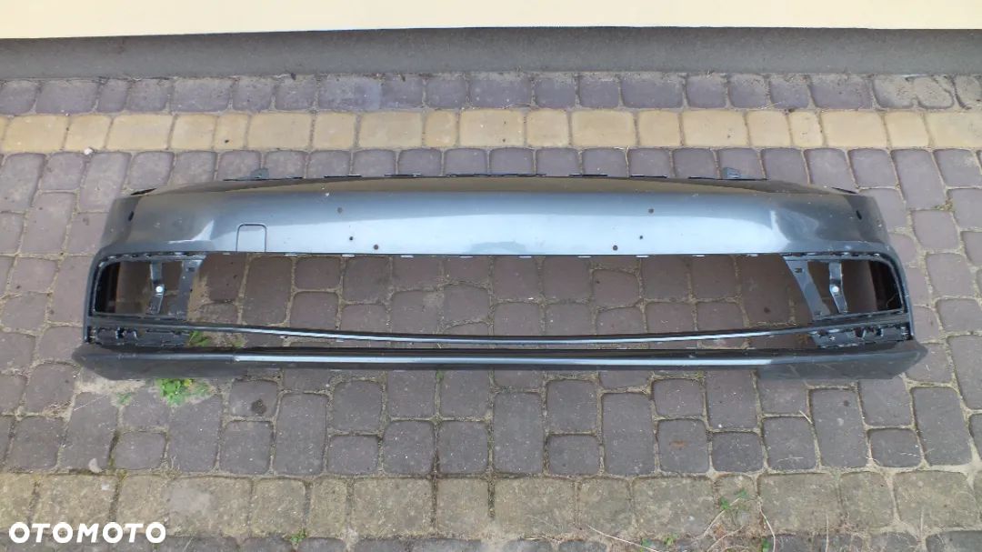 Zderzak przedni Vw Jetta 5c6 Lift - 1