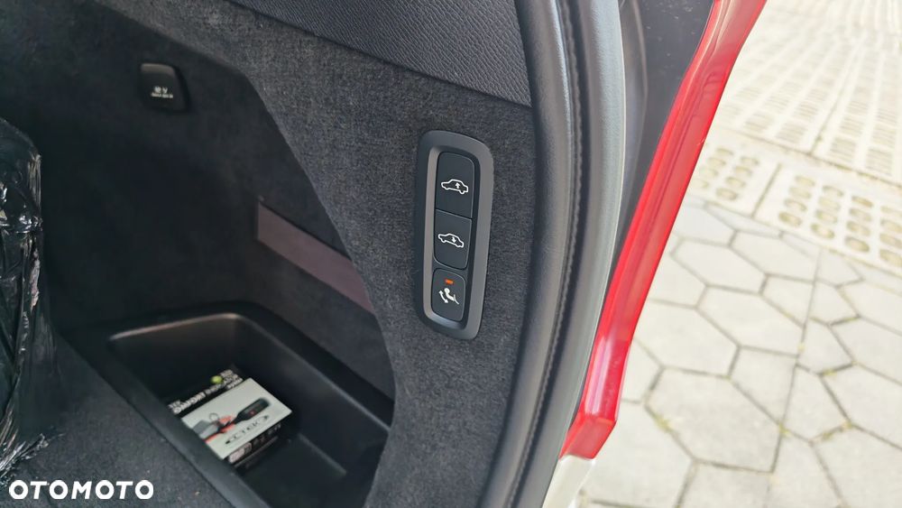 Volvo XC 90 T8 AWD Plug-In Hybrid Inscription 7os - 12