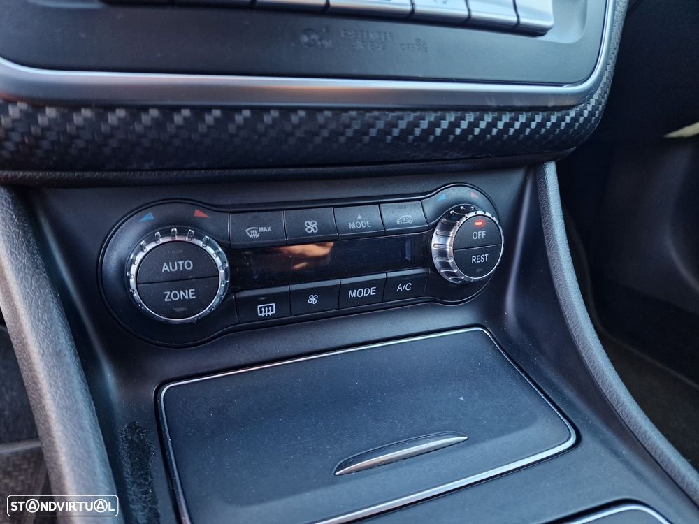 Mercedes-Benz A 200 - 30